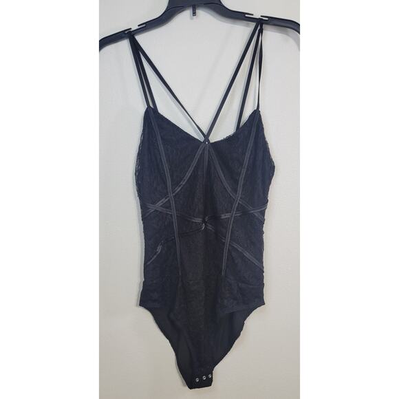 H&M Bodysuit Womens Size 8 Black Lace Bodysuit Goth Witchy Whimsigoth Bodysuit - Picture 1 of 9